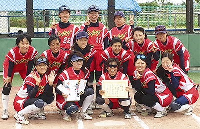 女子ソフトボール 栄区から全国へ挑戦 選抜チームでマスターズへ | 栄区 | タウンニュース