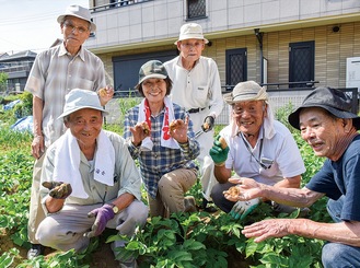 作業に汗を流した同会会員