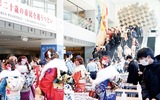 ３万５千人が二十歳祝う