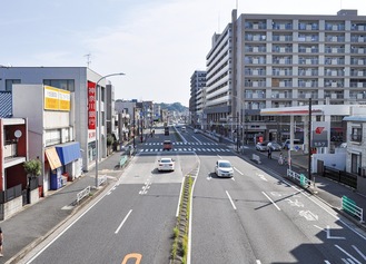 無電柱化が完了した､根岸駅周辺の山下本牧磯子線