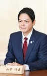 抱負を語る山中市長