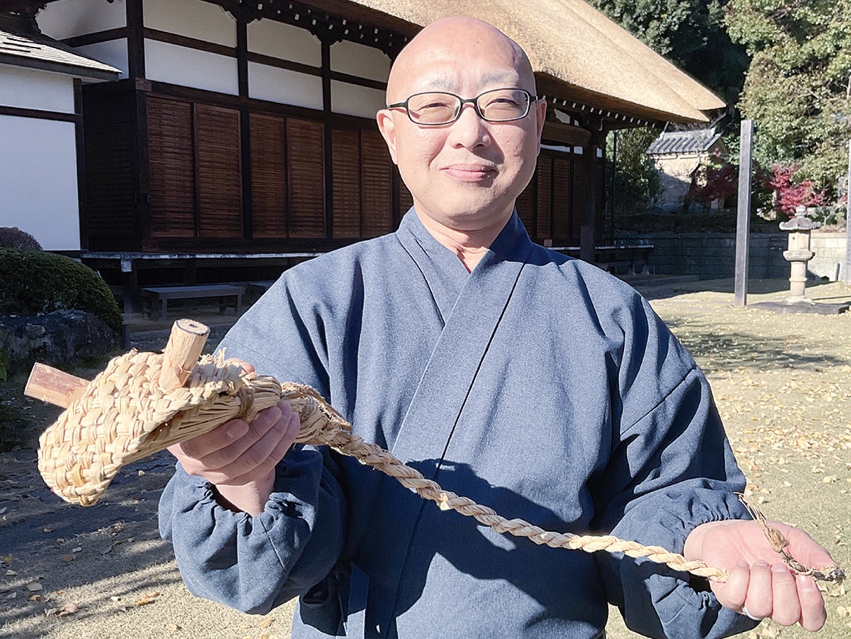 ｢わら蛇｣通し､地域見守る