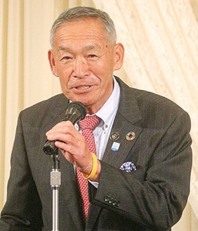 挨拶をする村田会長