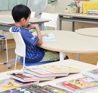 居場所で過ごす子ども