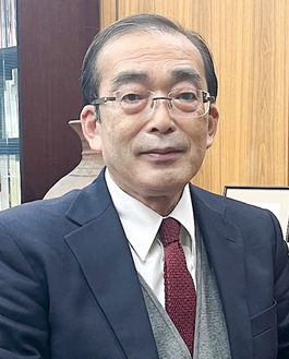 佐藤信館長