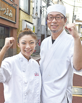 入賞を喜ぶ竹村さん（左）と木村さん