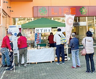 恒例で大好評の包丁研ぎ