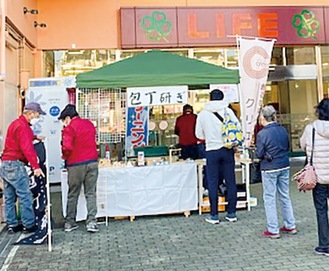 恒例で大好評の包丁研ぎ