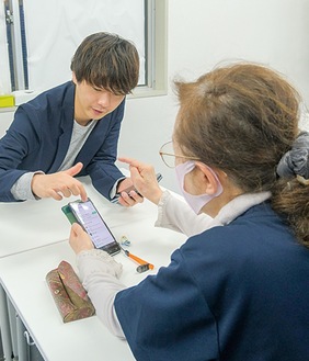 体験は50分間マンツーマン授業