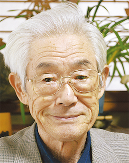 「三曲会」メンバーとして文化活動に携わり、瀬谷文化協会から表彰された 冨樫 高さん 相沢在住　84歳