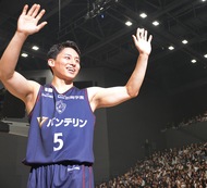 横浜発 NBA入りへ挑戦