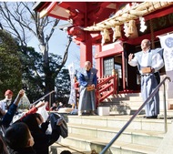 森浅間神社で豆まき