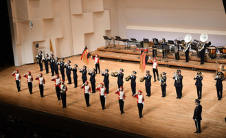 定期公演を行う横浜市消防音楽隊