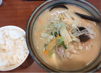 煮込みラーメン＋ライス