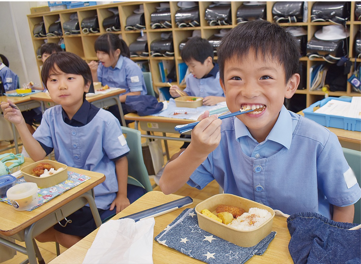 変わる私学の昼食タイム