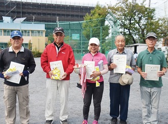 左から野原さん、飯田さん、平野さん、中田さん、稲津さん