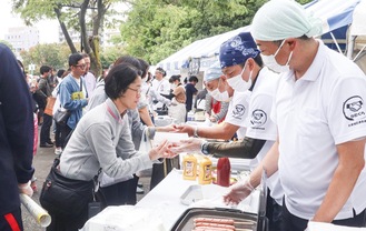 昨年の区民まつりの様子