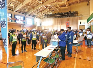 多くの地域住民が参加