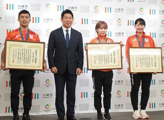 ４選手にスポーツ特別賞