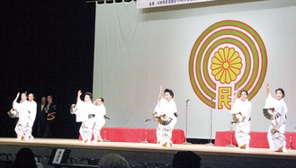 過去の民謡民舞大会＝市民謡協会提供