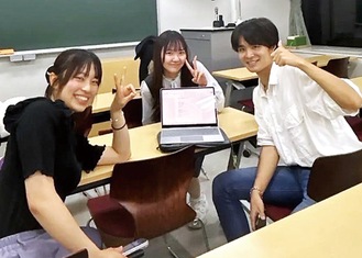 学生団体Ａｌｋｕのメンバーら