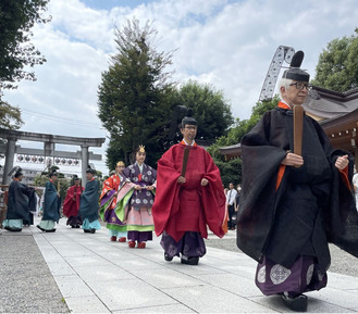 昨年の例大祭（写真は同宮提供）