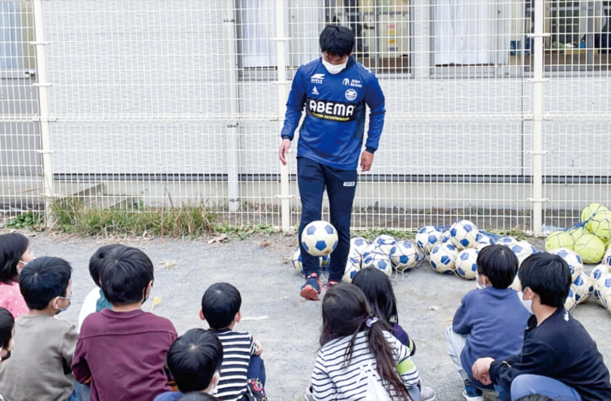 ｆｃ町田ゼルビア 学童へボール86個寄贈 外遊びの機会づくりに 町田 タウンニュース