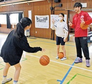 プロ選手と楽しむバスケ