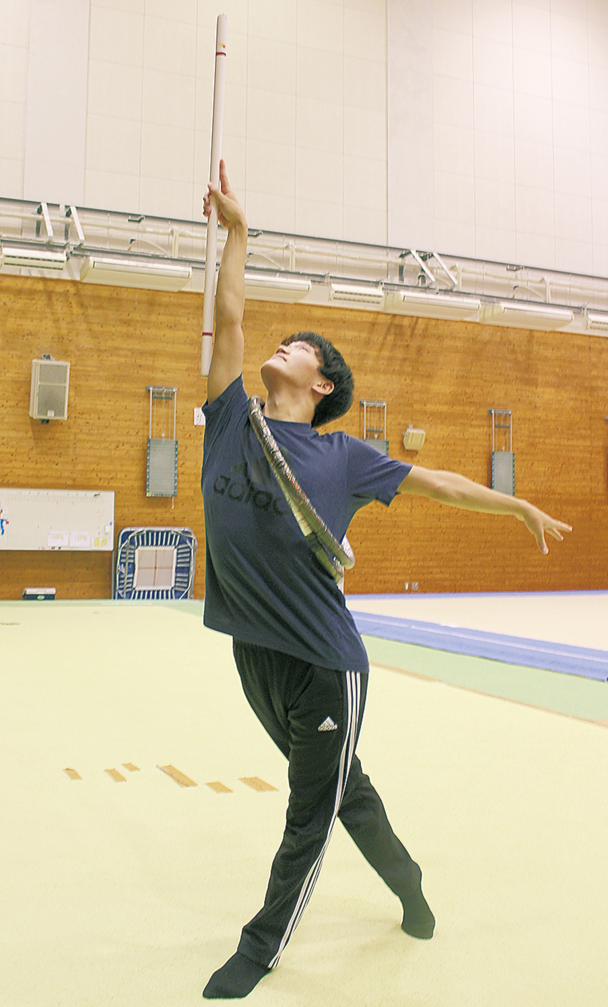 桜ヶ丘在住森谷さん 男子新体操で好成績 国士大生 リング１位 | 多摩 | タウンニュース