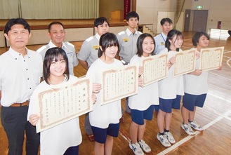 左から石渡優月さん、松田海咲さん、城下美愛さん、寺内桜希さん、青木美和さん