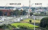 岐路に立つ重点事業