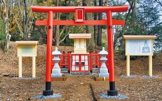 22日に落慶式を行う金毘羅神社(12／10撮影)