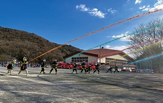 昨年の清川村出初式（村提供）