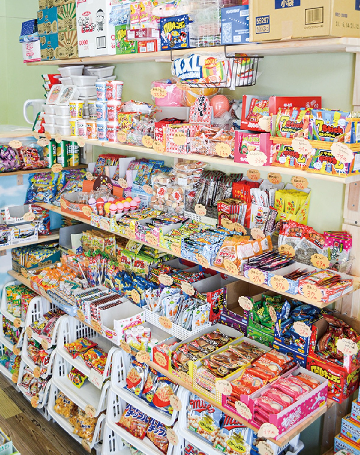 Zoom Up 昔ながらの駄菓子屋さん オリーブ 茅野理枝さん 厚木 愛川 清川 タウンニュース