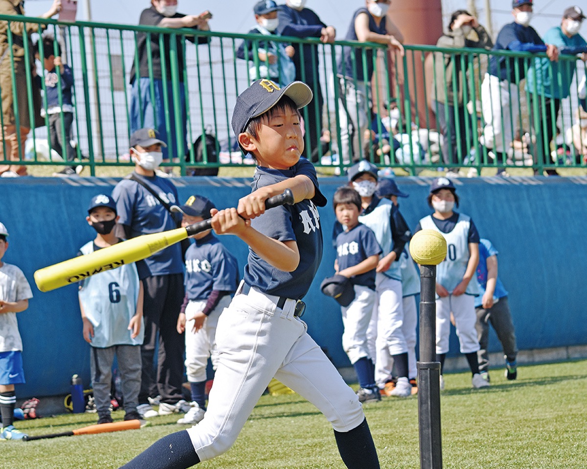 ティーボール みんな打つから白熱 厚木ｒｃ会長杯 厚木 愛川 清川 タウンニュース