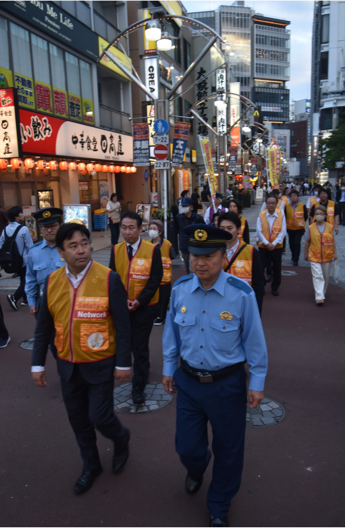 牛は大地をふじめて歩く 気持ち良い