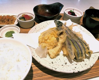 「秋の味覚　お魚と季節野菜の天ぷら御膳」1,100円