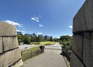 江戸城本丸御殿跡