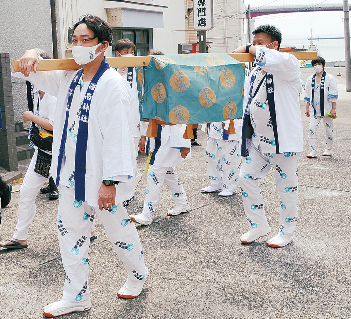 海南神社八雲祭 唐櫃渡御と巫女の舞 | 三浦 | タウンニュース