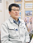 取材に応じる村元さん