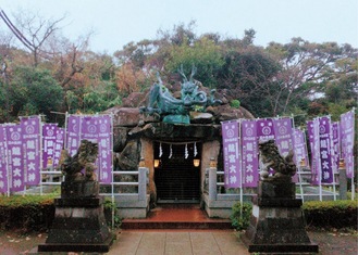 江島神社の龍宮(わだつのみや)