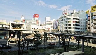 改良工事が進む藤沢駅