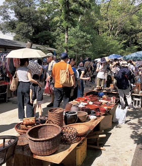 掘り出し物も多数（写真は昨年）