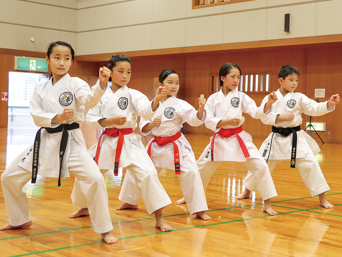 空手 小学生５人が全国へ 拳勝館・鎌倉支部から | 鎌倉 | タウンニュース