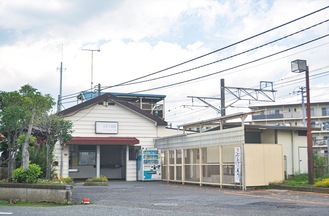 バリアフリー化の調査を行う予定のＪＲ北茅ケ崎駅