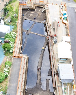 平安時代の水田跡の全景＝市提供