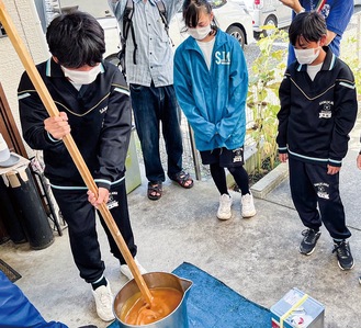 廃食油で石鹸作り