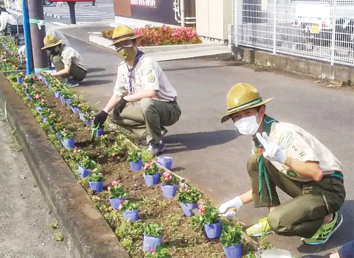 花苗３１５０株を植栽