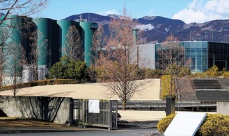 南足柄市の神奈川工場