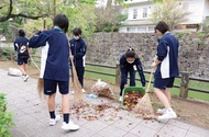 感謝の気持ちでごみ拾い